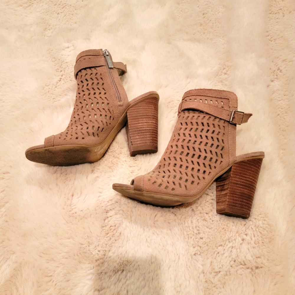 Bcbg generation heel